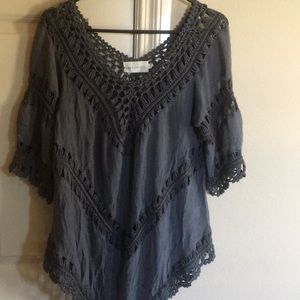 Women’s knit gray shawl/tunic!